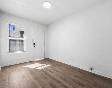 3614 Billingsley Street - Photo Thumbnail 3