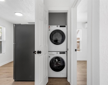 3614 Billingsley Street - Photo Thumbnail 9