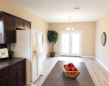 3986 Avenue B - Photo Thumbnail 11