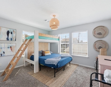 2311 56th Street - Photo Thumbnail 10