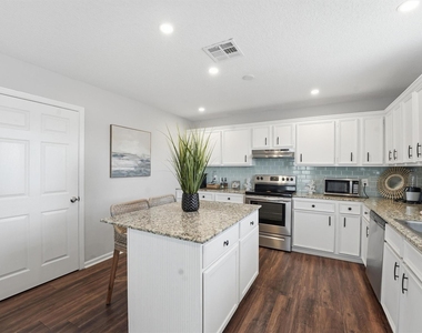 2311 56th Street - Photo Thumbnail 14
