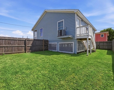 2311 56th Street - Photo Thumbnail 18