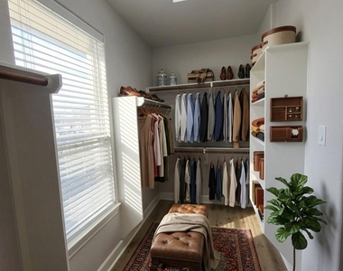 606 Admiral Bay Lane - Photo Thumbnail 24
