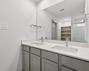 827 Silver Kettle Drive - Photo Thumbnail 23
