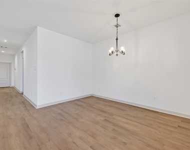 827 Silver Kettle Drive - Photo Thumbnail 9