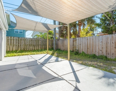 467 Jackson Avenue - Photo Thumbnail 25
