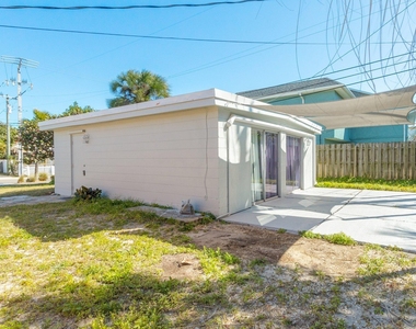 467 Jackson Avenue - Photo Thumbnail 28