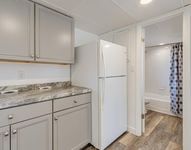 467 Jackson Avenue - Photo Thumbnail 10