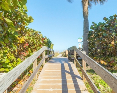 467 Jackson Avenue - Photo Thumbnail 32