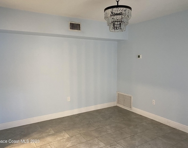 43 Bogart Place - Photo Thumbnail 11
