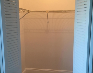 43 Bogart Place - Photo Thumbnail 9