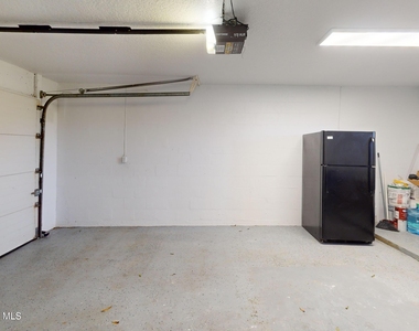 216 Country Club Drive - Photo Thumbnail 41