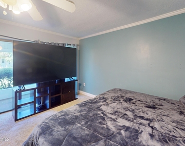 216 Country Club Drive - Photo Thumbnail 32