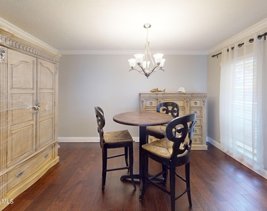 216 Country Club Drive - Photo Thumbnail 10