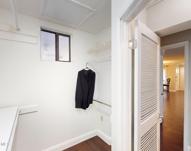 216 Country Club Drive - Photo Thumbnail 25