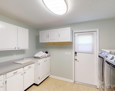 216 Country Club Drive - Photo Thumbnail 21