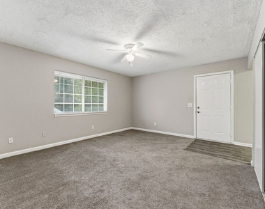 3529 Glenwood Road - Photo Thumbnail 5