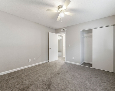 3529 Glenwood Road - Photo Thumbnail 13