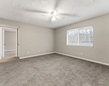 3529 Glenwood Road - Photo Thumbnail 2