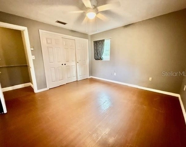 4 Sunshine Boulevard - Photo Thumbnail 15