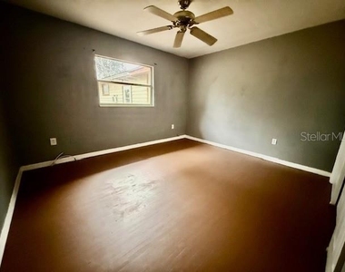 4 Sunshine Boulevard - Photo Thumbnail 20