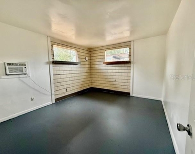 4 Sunshine Boulevard - Photo Thumbnail 29
