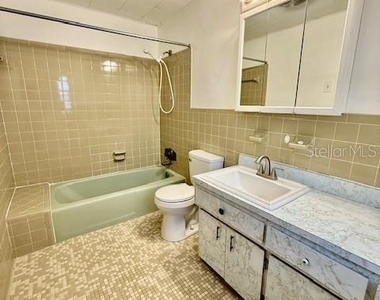 4 Sunshine Boulevard - Photo Thumbnail 13