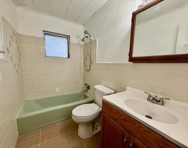 4 Sunshine Boulevard - Photo Thumbnail 18