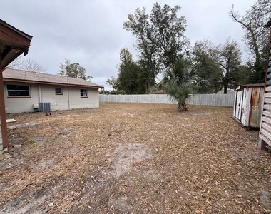 4 Sunshine Boulevard - Photo Thumbnail 33