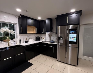 1305 E Louise Avenue - Photo Thumbnail 1
