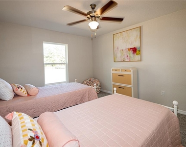 6920 Sw 209th Avenue - Photo Thumbnail 1