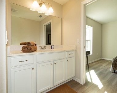 6920 Sw 209th Avenue - Photo Thumbnail 9