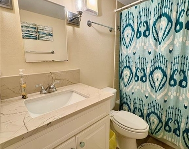 722 S Blvd Of The Presidents - Photo Thumbnail 11