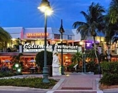 722 S Blvd Of The Presidents - Photo Thumbnail 14