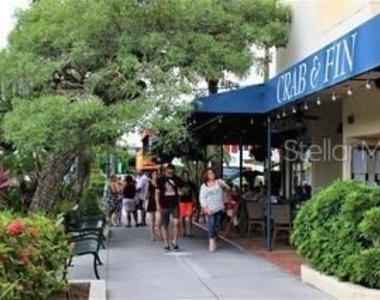 722 S Blvd Of The Presidents - Photo Thumbnail 16