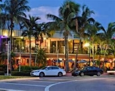 722 S Blvd Of The Presidents - Photo Thumbnail 15