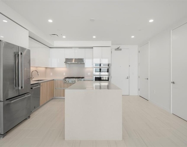 400 Central Avenue - Photo Thumbnail 4