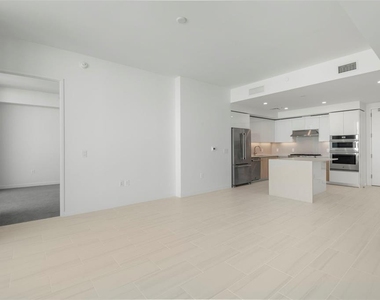 400 Central Avenue - Photo Thumbnail 18
