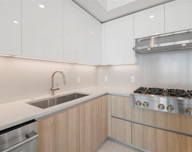 400 Central Avenue - Photo Thumbnail 8