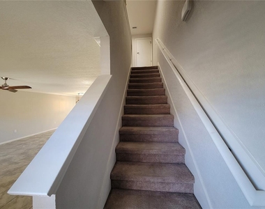 27542 Desert Willow Way - Photo Thumbnail 11