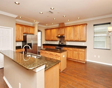 13714 Artesa Bell Drive - Photo Thumbnail 20