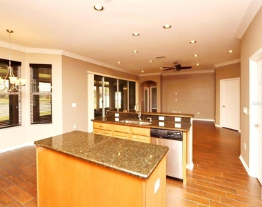 13714 Artesa Bell Drive - Photo Thumbnail 21