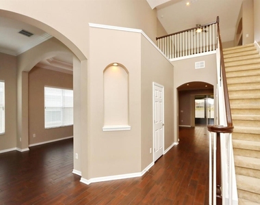 13714 Artesa Bell Drive - Photo Thumbnail 3