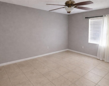 6115 N Albany Avenue - Photo Thumbnail 10