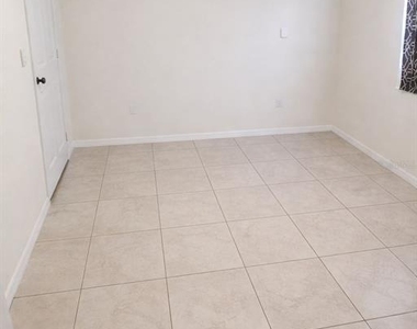 6115 N Albany Avenue - Photo Thumbnail 9