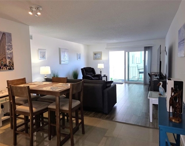 285 107th Avenue - Photo Thumbnail 2