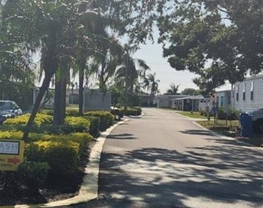 373 Majesty Drive - Photo Thumbnail 17