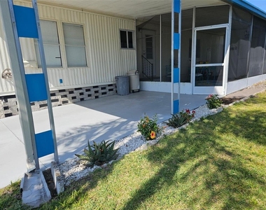 373 Majesty Drive - Photo Thumbnail 14