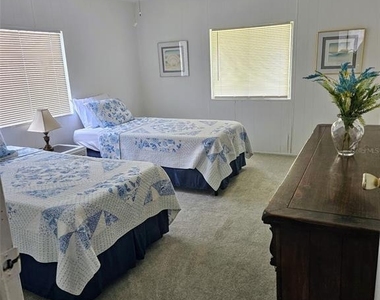 373 Majesty Drive - Photo Thumbnail 12
