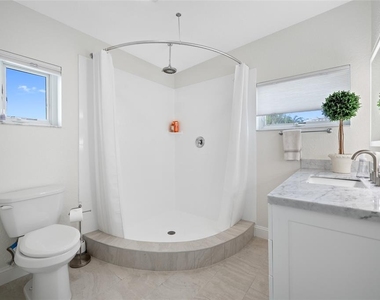 540 59th Avenue - Photo Thumbnail 10